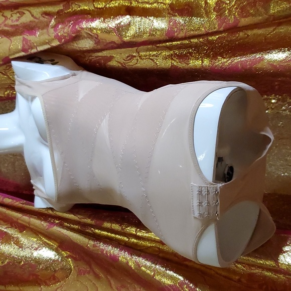 Shapewear - Picture 3 of 8